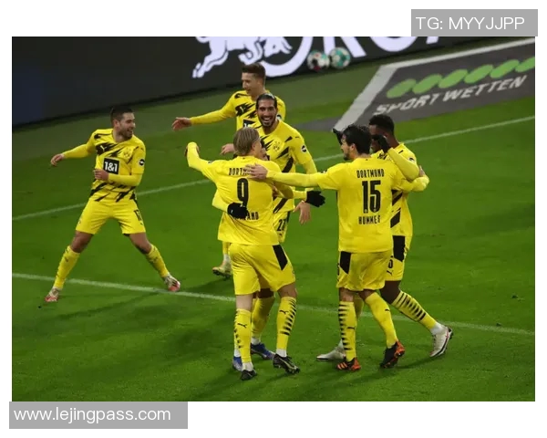 德甲精彩对决尤文图斯逆转莱比锡全场沸腾的背后分析