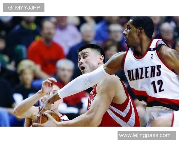 接替姚明的篮球新星如何在NBA舞台上崭露头角与挑战自我