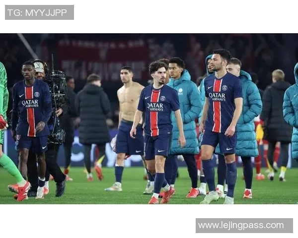 中超激战切尔西与利物浦平局帽子戏法引发争议判罚全场沸腾