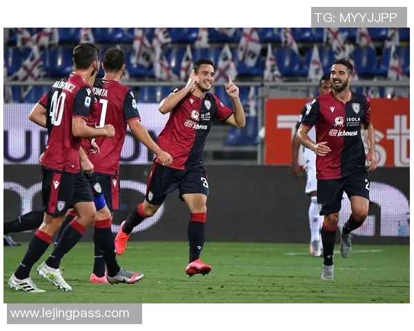 友谊赛精彩回顾里昂3-2战胜AC米兰帽子戏法点燃全场激情