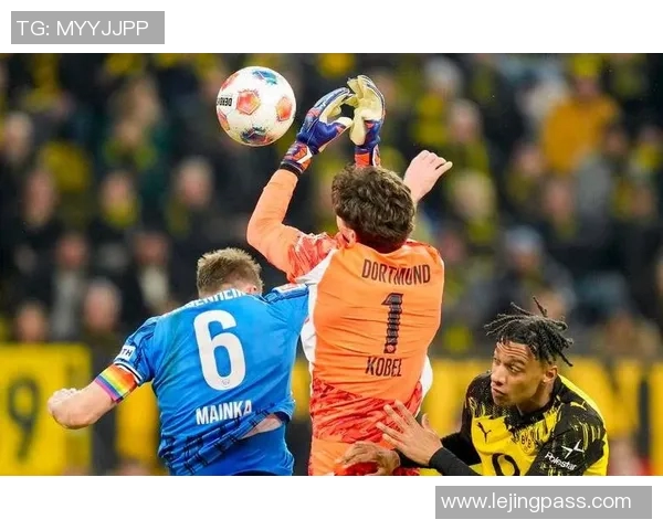 友谊赛精彩回顾：多特蒙德点球大战险胜拜仁引发全场狂欢