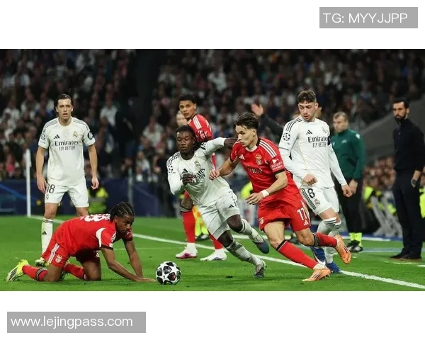 欧联杯国米绝杀本菲卡全场沸腾转会传闻再起 欧联杯国米绝杀本菲卡全场沸腾转会传闻再起